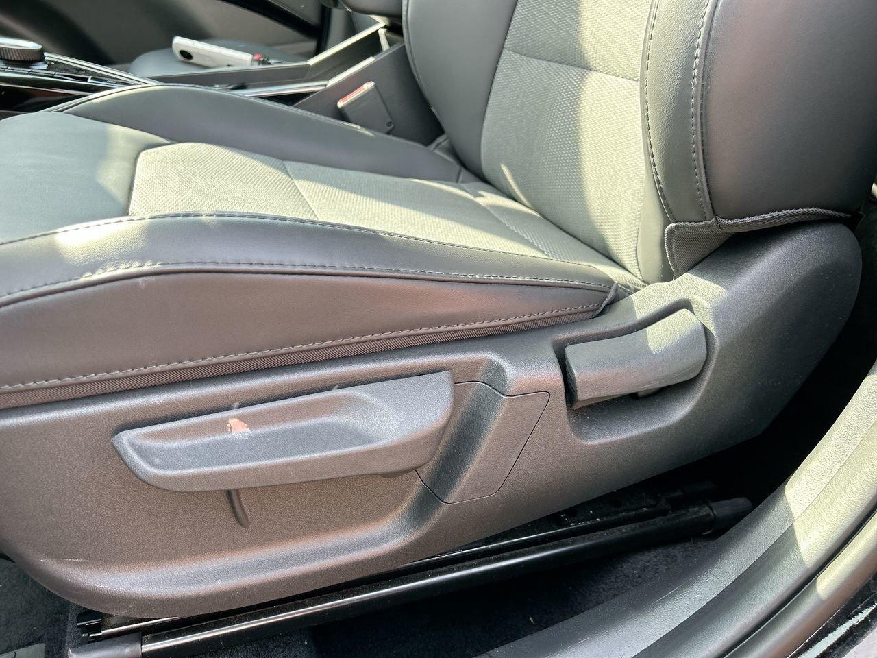 2023 Kia Niro PHEV EX   Efficient, Modern, and Perfectly Versatile Ra Photo