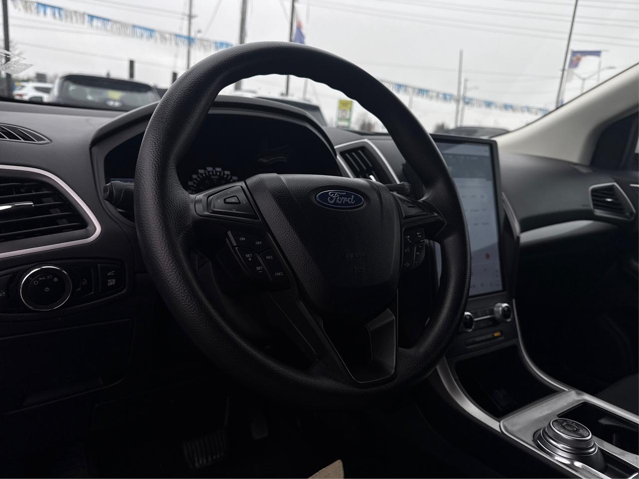 2024 Ford Edge SEL AWD HEATED SEATS LOADED WE FINANCE ALL CREDIT! Photo