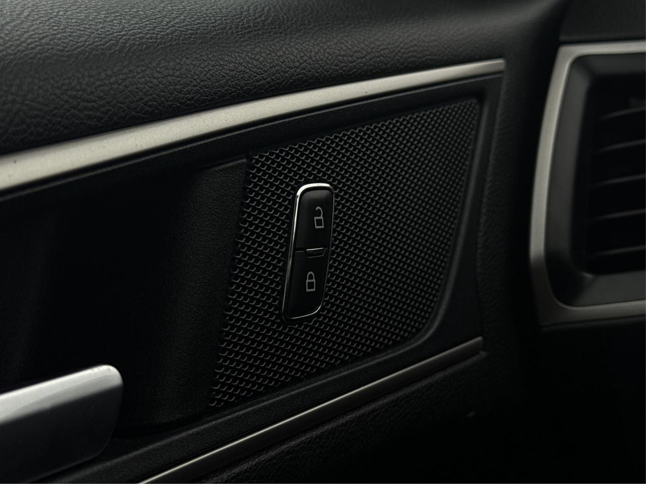 2024 Ford Edge SEL AWD HEATED SEATS LOADED WE FINANCE ALL CREDIT! Photo