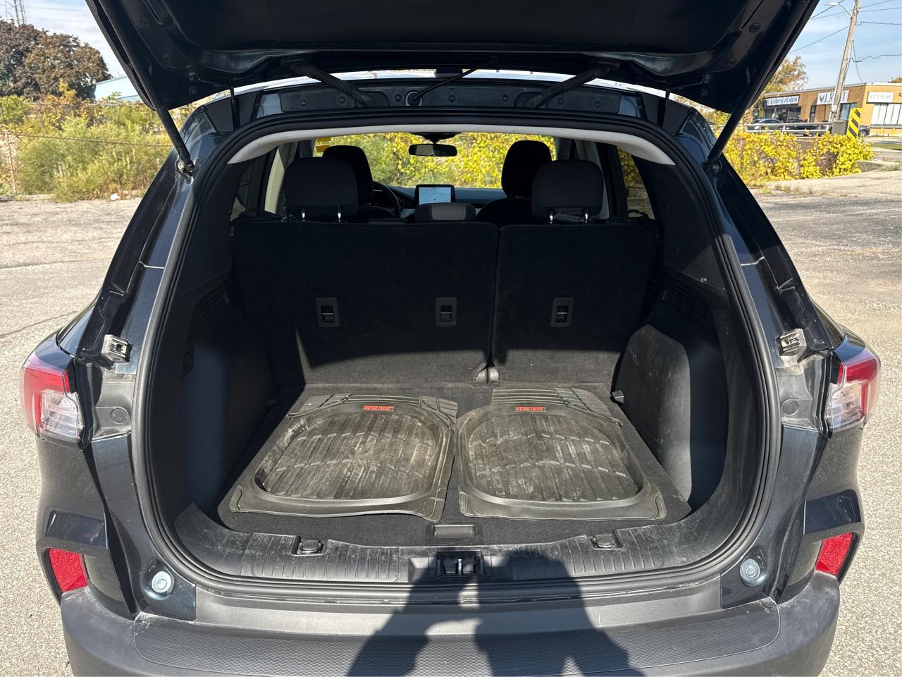 2016 Jeep Grand Cherokee LEATHER PANO ROOF HEATED SEATS WE FINANCE ALL! Photo2