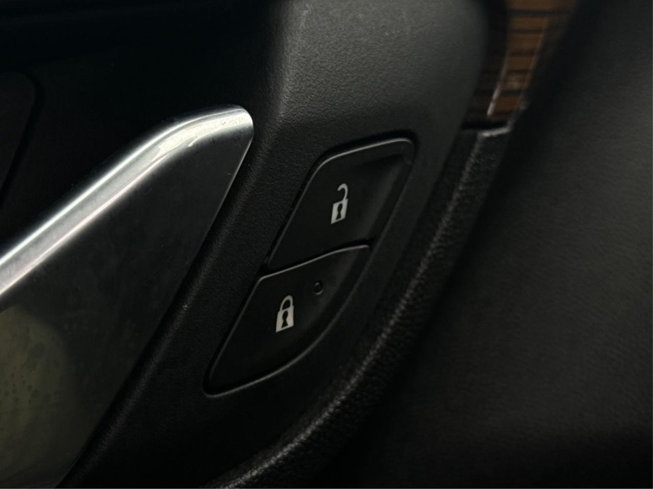 2021 GMC Terrain AWD NAV SUNROOF LOADED! WE FINANCE ALL CREDIT! Photo