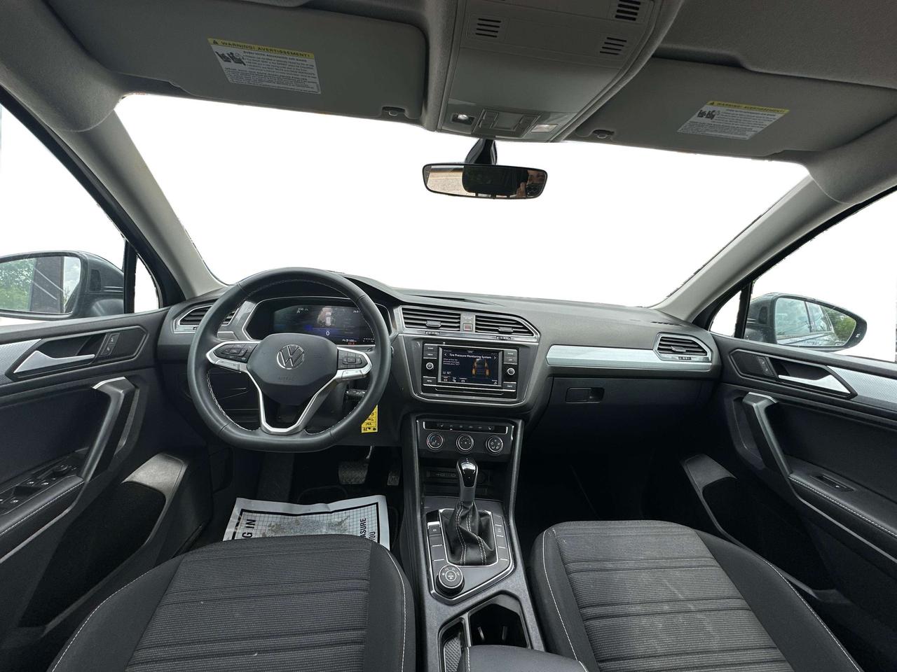 2024 Volkswagen Tiguan AWD HEATED SEATS MINT WE FINANCE ALL CREDIT! Photo