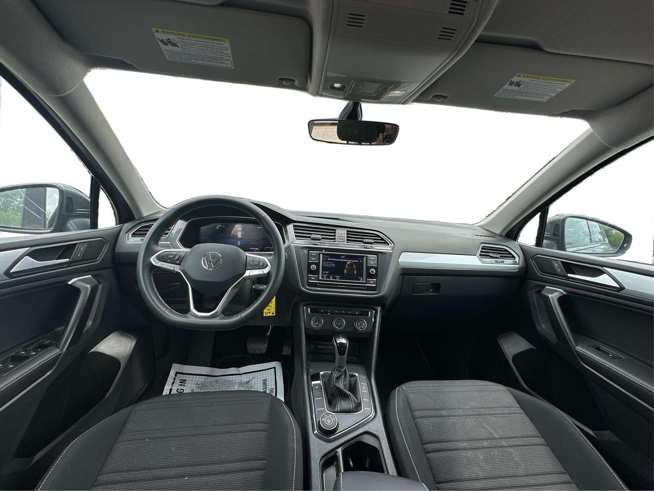 2024 Volkswagen Tiguan AWD HEATED SEATS MINT WE FINANCE ALL CREDIT! Photo