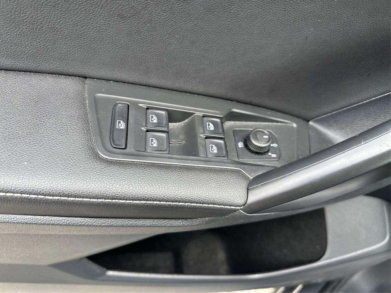 2024 Volkswagen Tiguan AWD HEATED SEATS MINT WE FINANCE ALL CREDIT! Photo