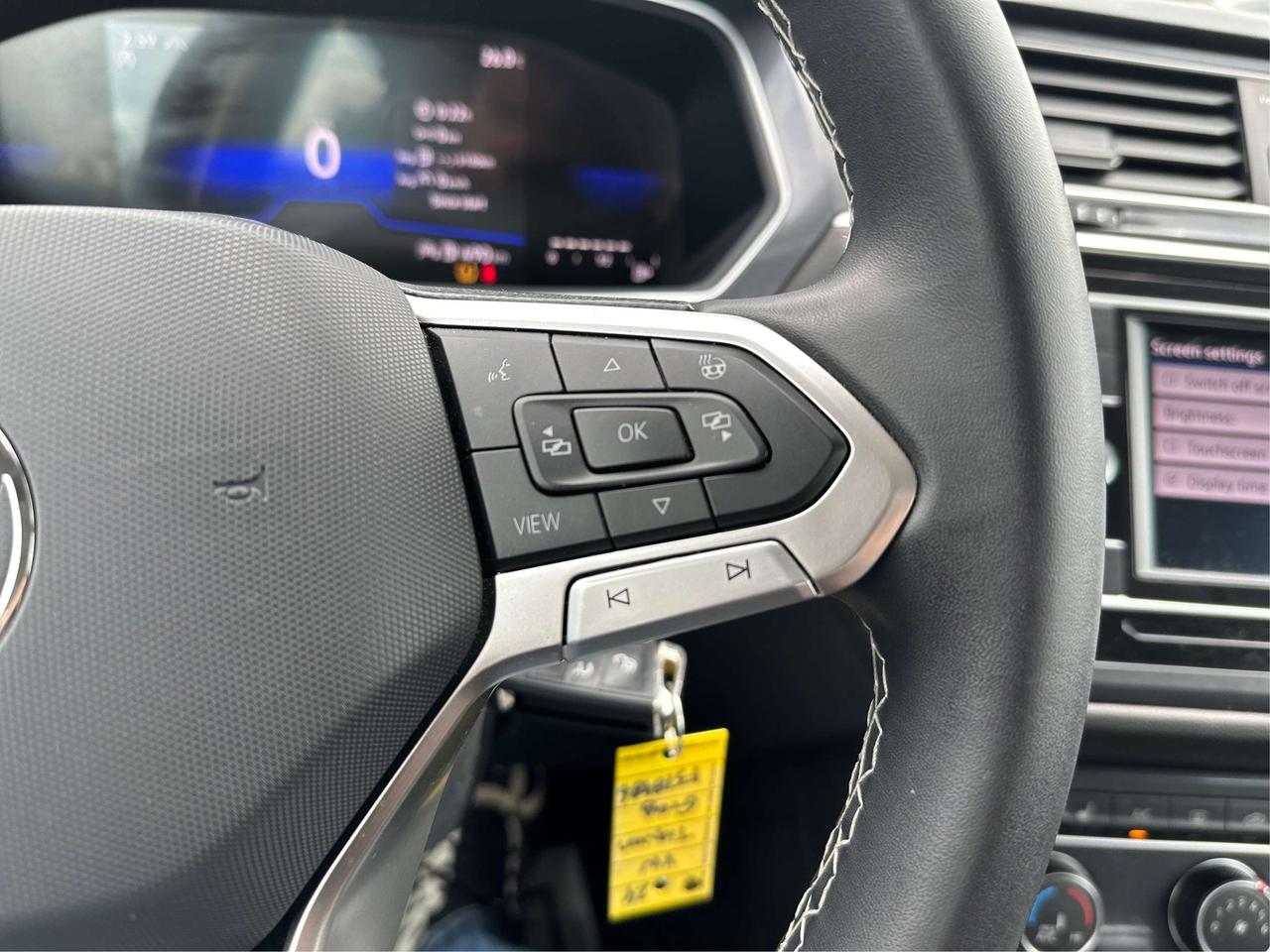 2024 Volkswagen Tiguan AWD HEATED SEATS MINT WE FINANCE ALL CREDIT! Photo