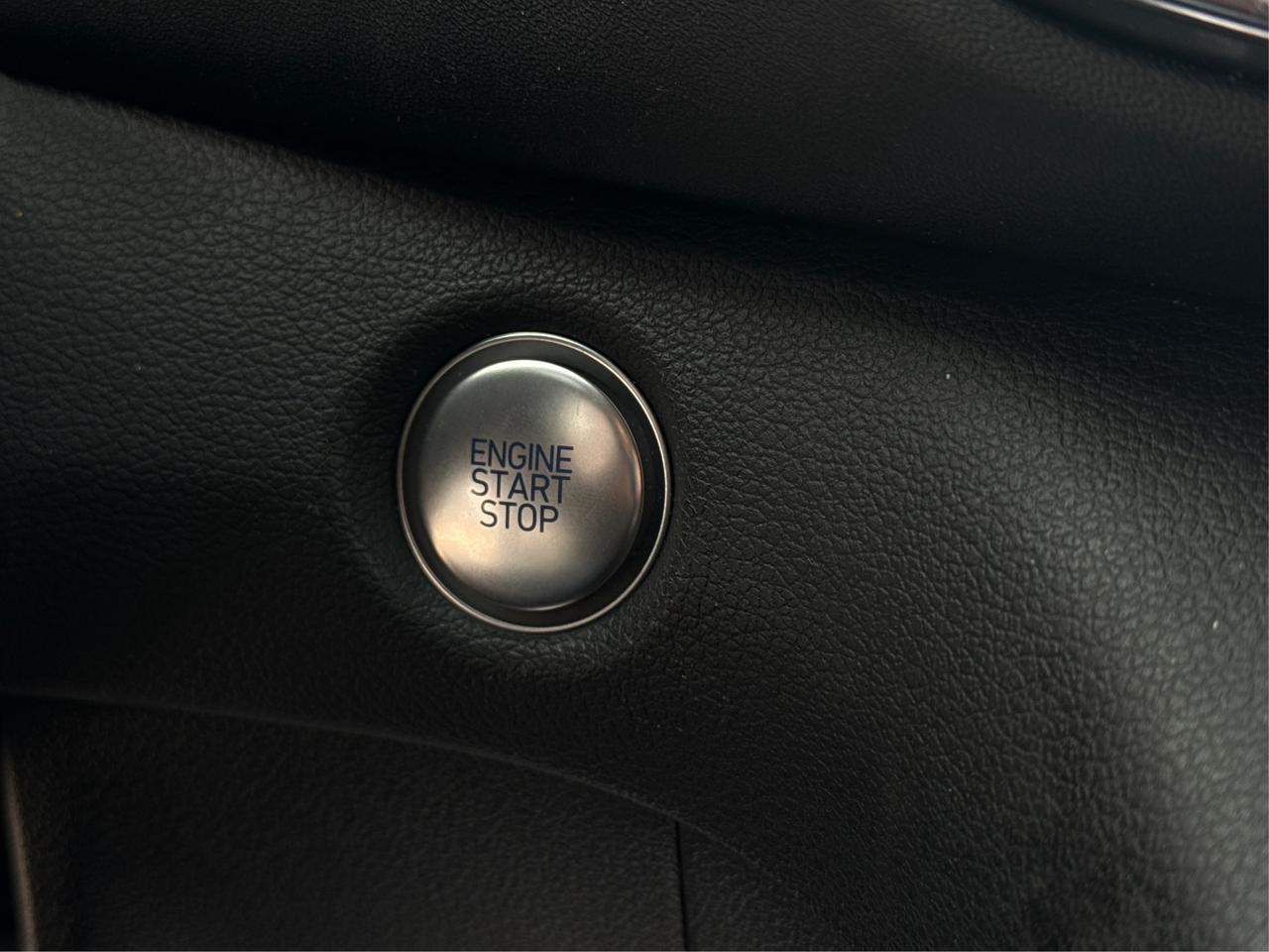 2023 Hyundai Santa Fe AWD NAV HEATED SEATS! WE FINANCE ALL CREDIT! Photo