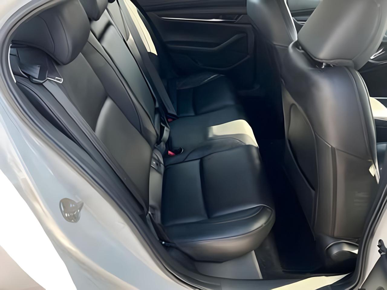 2021 Mazda MAZDA3 GT PREMIUM NAV ROOF LEATHER LOADED WE FINANCE ALL Photo