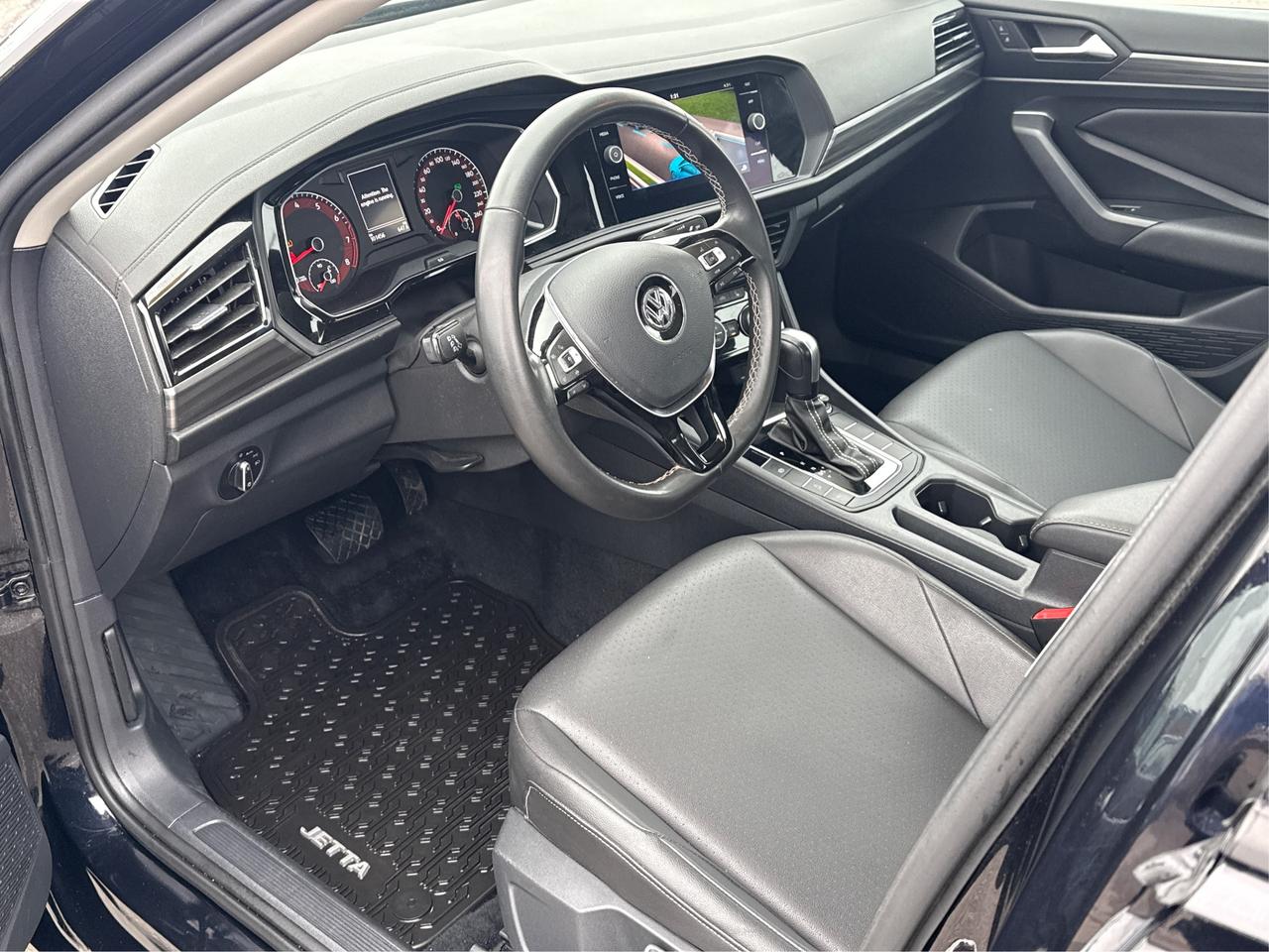 2021 Volkswagen Jetta Highline NAV LEATHER SUNROOF WE FINANCE ALL CREDIT Photo