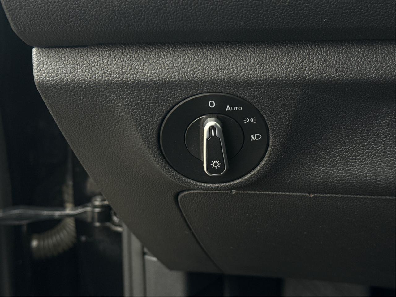 2021 Volkswagen Jetta Highline NAV LEATHER SUNROOF WE FINANCE ALL CREDIT Photo