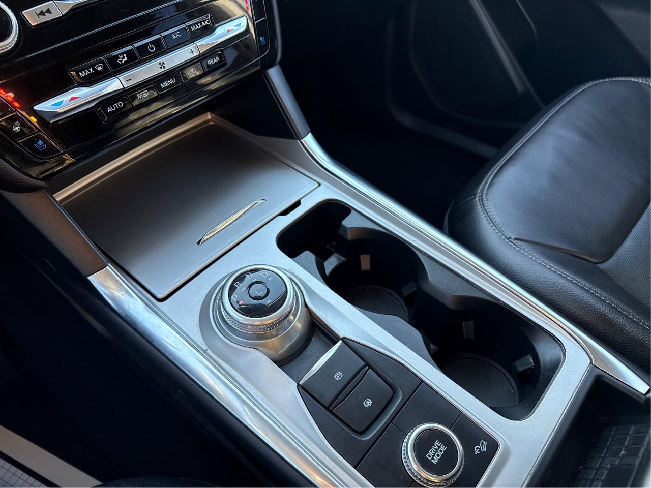 2023 Ford Explorer NAV LEATHER PANO ROOF CLEAN WE FINANCE ALL CREDIT! Photo