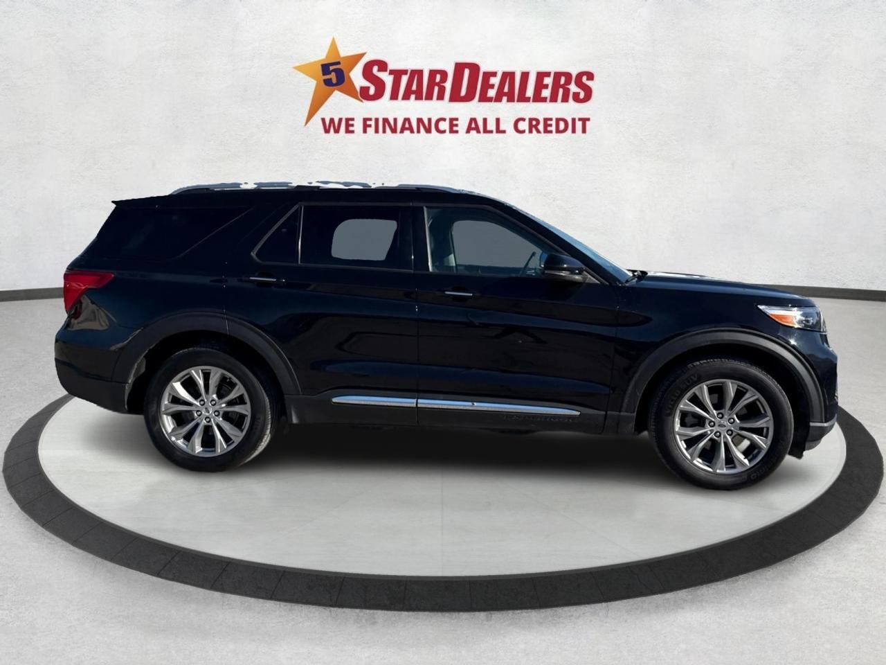 2023 Ford Explorer Limited 4WD NAV LEATHER PANOROOF WE FINANCE Photo