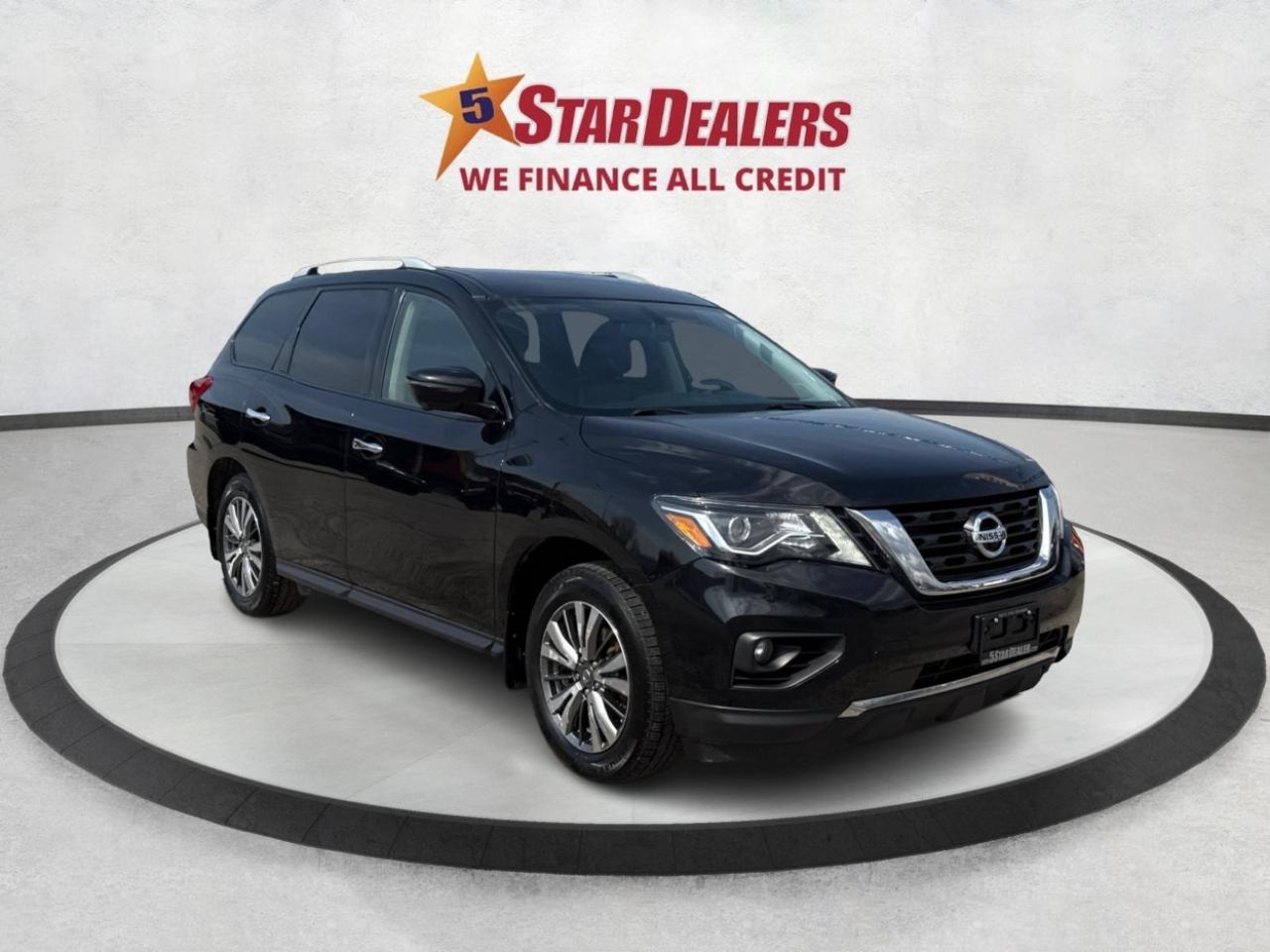 2018 Nissan Pathfinder NAV LEATHER H-SEATS LOADED! WE FINANCE ALL CREDIT! Photo0