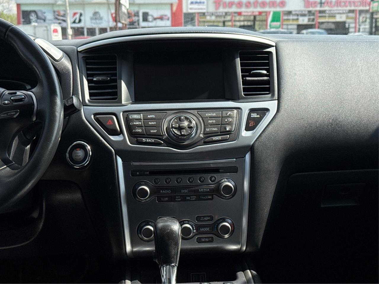 2018 Nissan Pathfinder NAV LEATHER H-SEATS LOADED! WE FINANCE ALL CREDIT! Photo