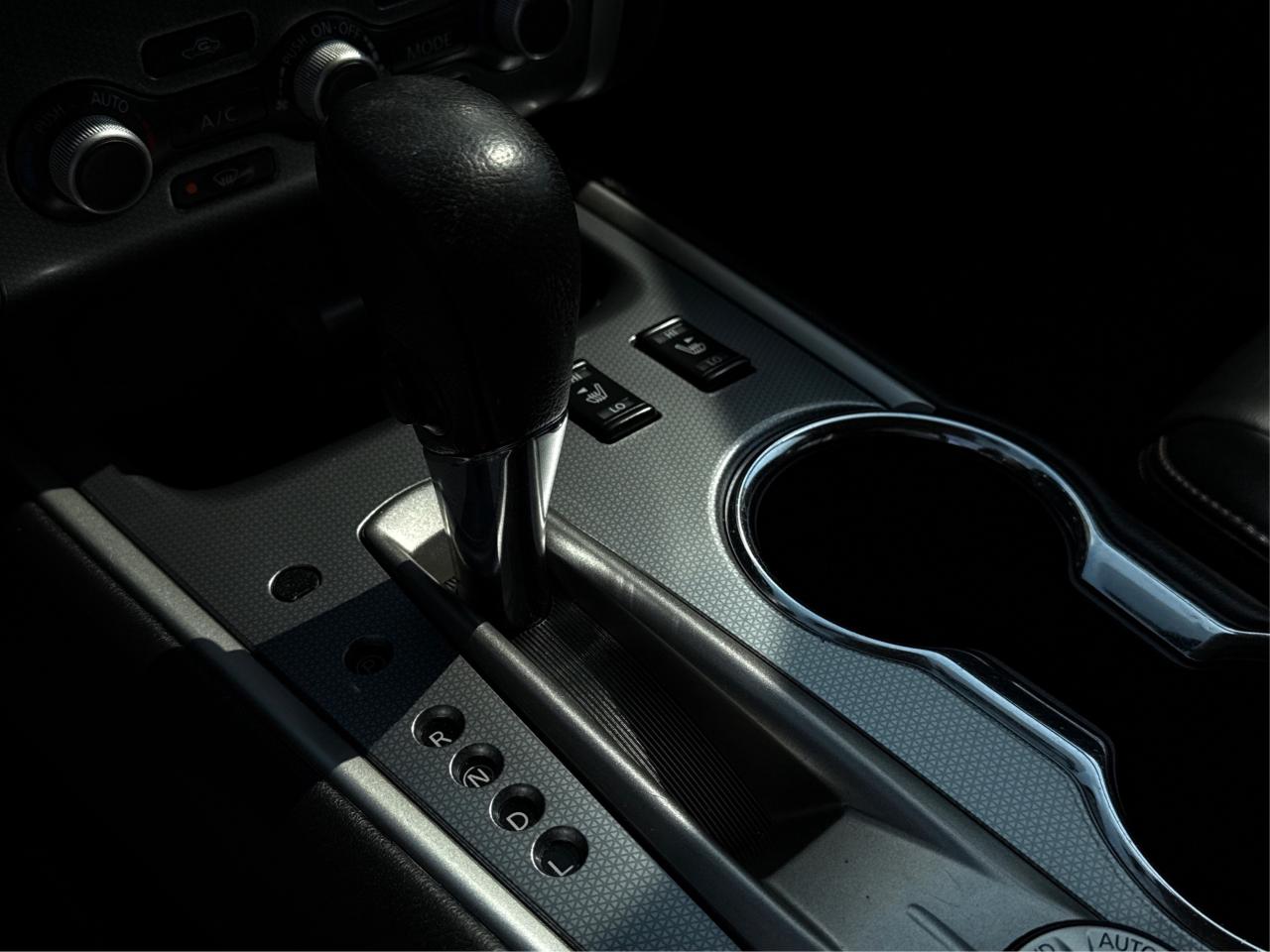 2018 Nissan Pathfinder NAV LEATHER H-SEATS LOADED! WE FINANCE ALL CREDIT! Photo