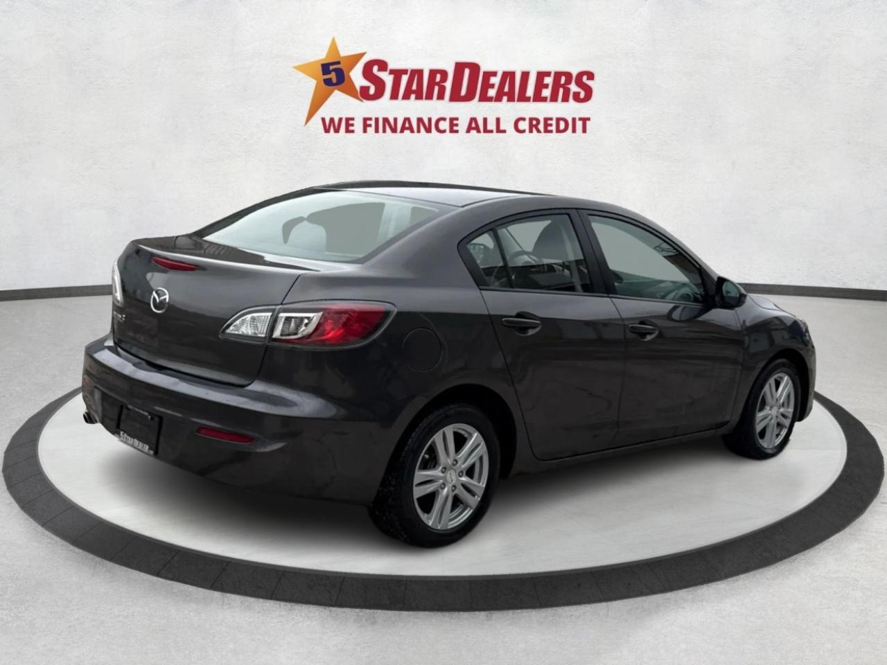 2013 Mazda MAZDA3 4dr Sdn Man GX CLEAN MUST SEE WE FINANCE ALL CREDT Photo