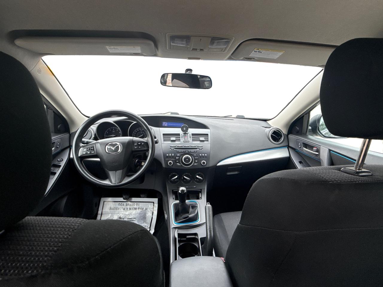 2013 Mazda MAZDA3 4dr Sdn Man GX CLEAN MUST SEE WE FINANCE ALL CREDT Photo