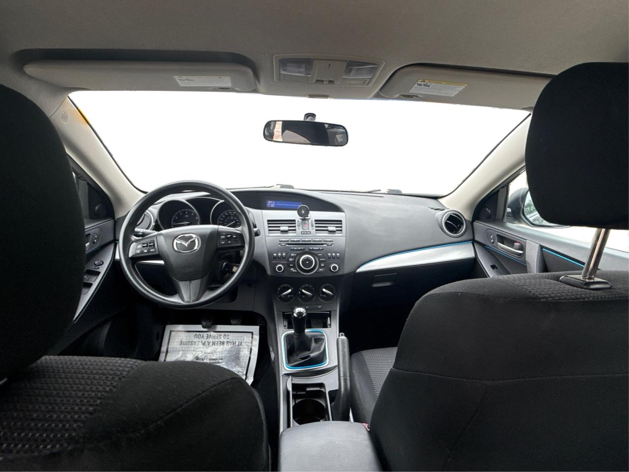 2013 Mazda MAZDA3 4dr Sdn Man GX CLEAN MUST SEE WE FINANCE ALL CREDT Photo