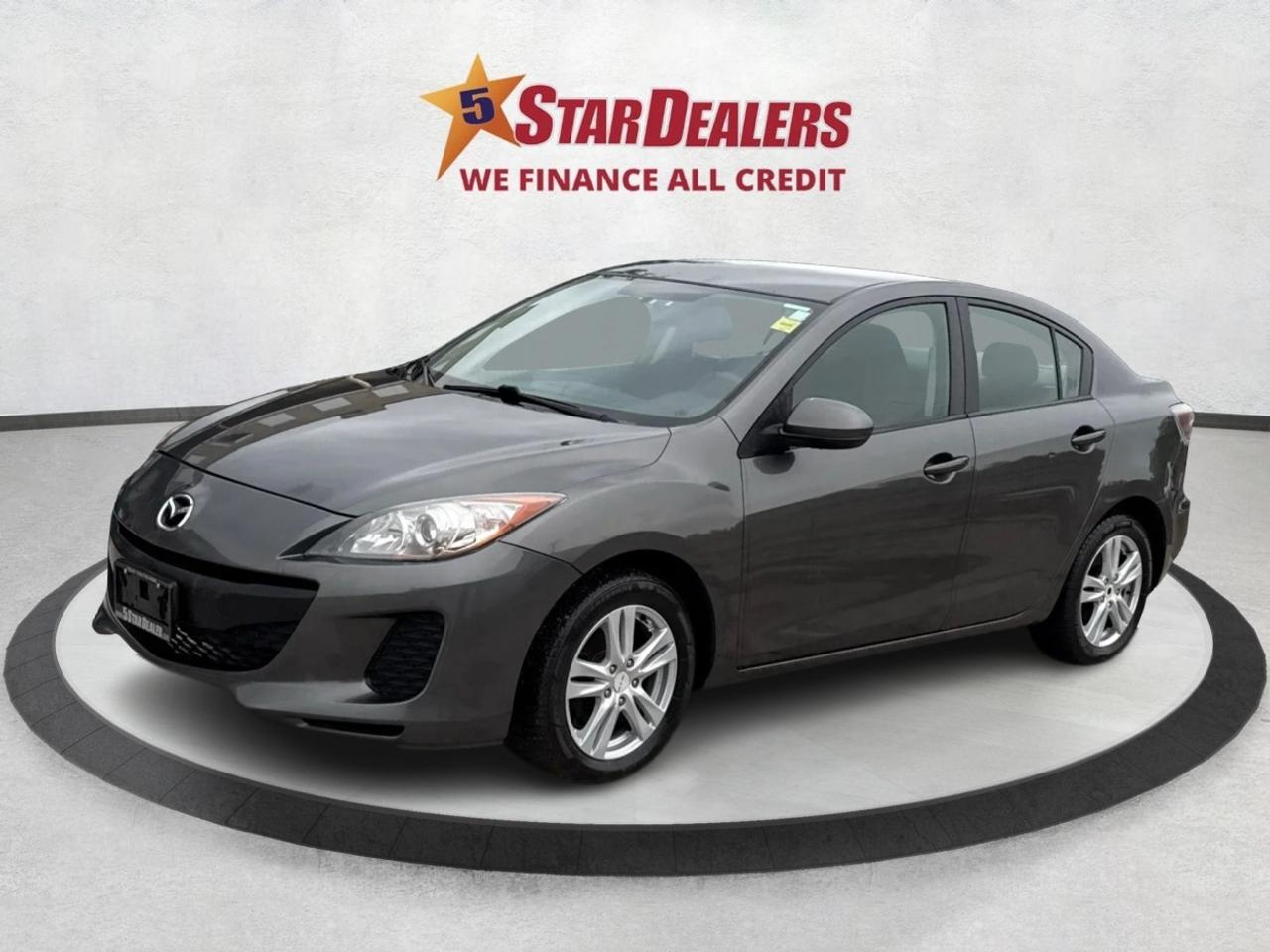 2013 Mazda MAZDA3 4dr Sdn Man GX CLEAN MUST SEE WE FINANCE ALL CREDT Photo2