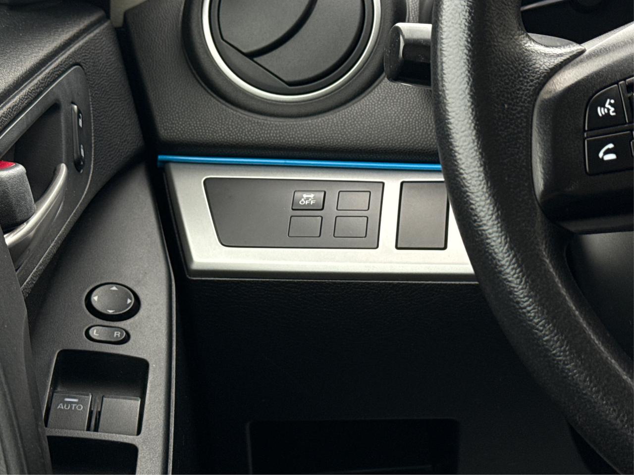 2013 Mazda MAZDA3 4dr Sdn Man GX CLEAN MUST SEE WE FINANCE ALL CREDT Photo