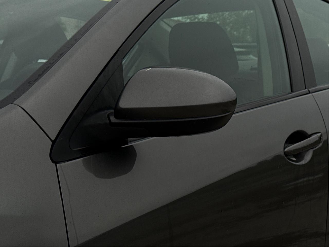 2013 Mazda MAZDA3 4dr Sdn Man GX CLEAN MUST SEE WE FINANCE ALL CREDT Photo