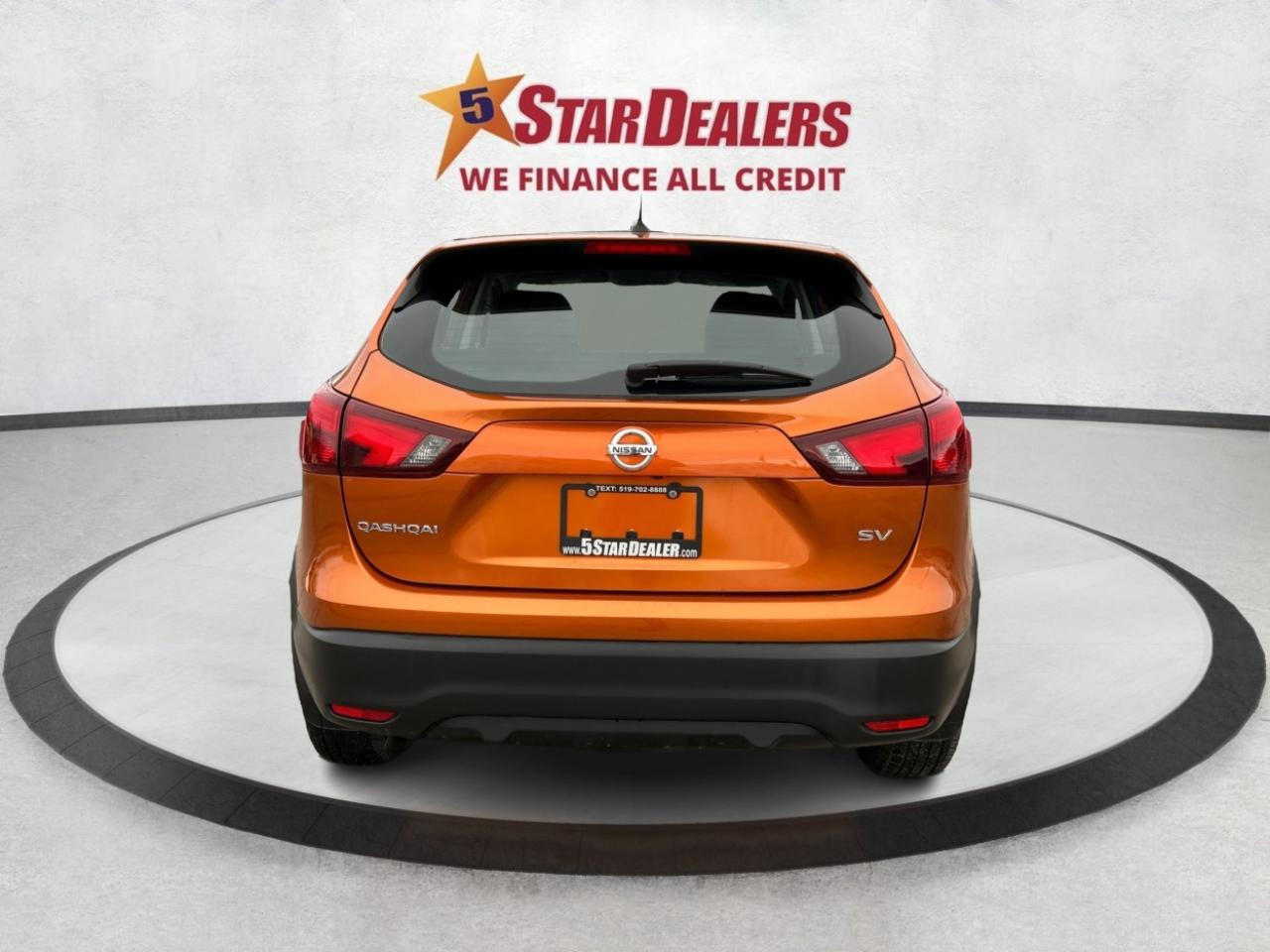 2018 Nissan Qashqai SV SUNROOF HEATED SEATS LOADED WE FINANCE ALL Photo