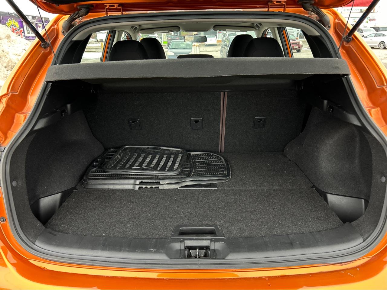 2018 Nissan Qashqai SV SUNROOF HEATED SEATS LOADED WE FINANCE ALL Photo