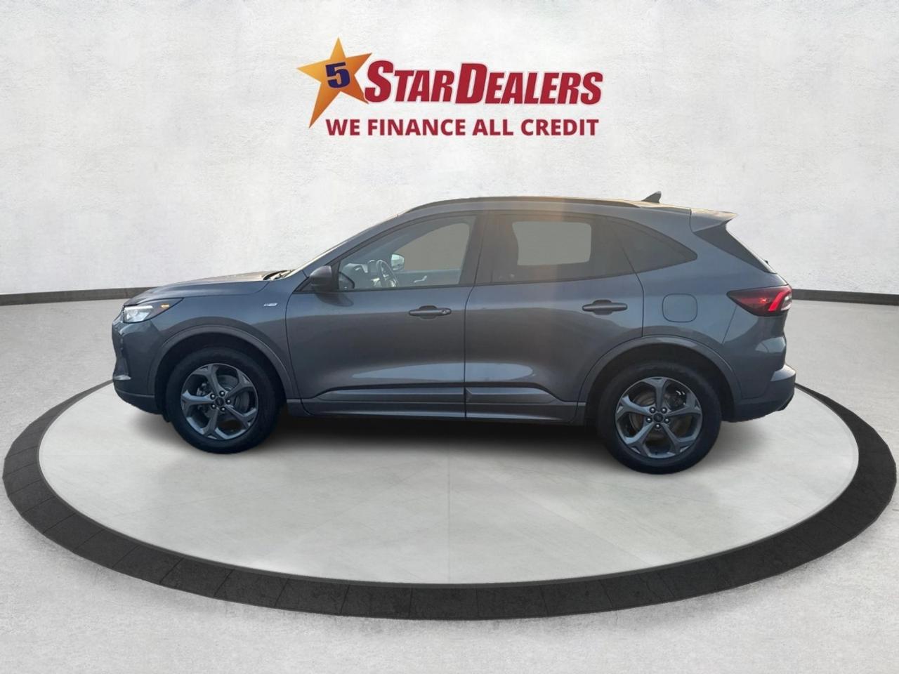 2023 Ford Escape ST-Line AWD CERTIFIED MINT WE FINANCE ALL CREDIT! Photo