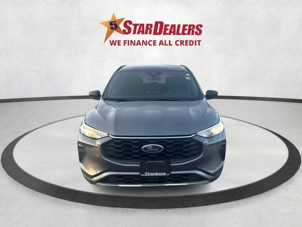 2023 Ford Escape ST-Line AWD CERTIFIED MINT WE FINANCE ALL CREDIT! Photo