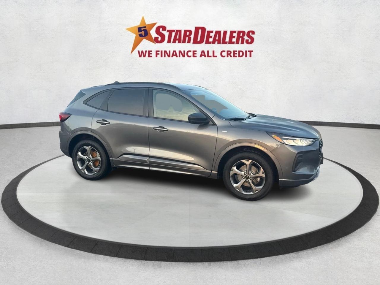 2023 Ford Escape ST-Line AWD CERTIFIED MINT WE FINANCE ALL CREDIT! Photo