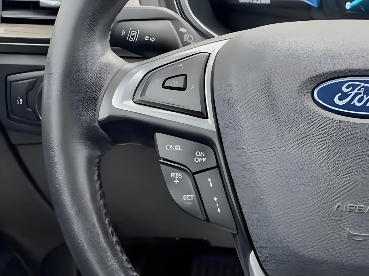 2020 Ford Fusion Hybrid SEL HYBRID NAV LEATHER LOW KM WE FINANCE ALL CREDI Photo