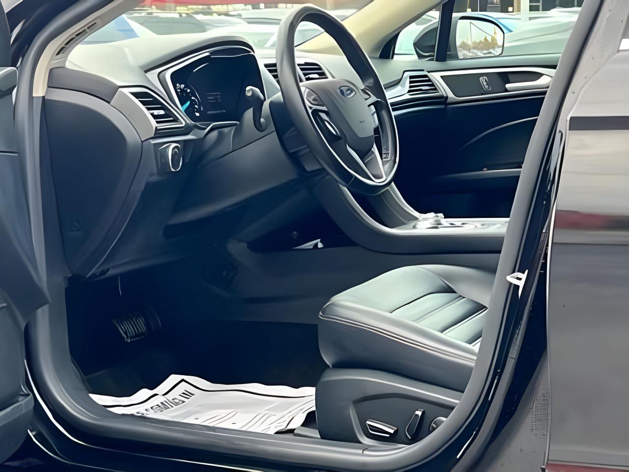 2020 Ford Fusion Hybrid SEL HYBRID NAV LEATHER LOW KM WE FINANCE ALL CREDI Photo