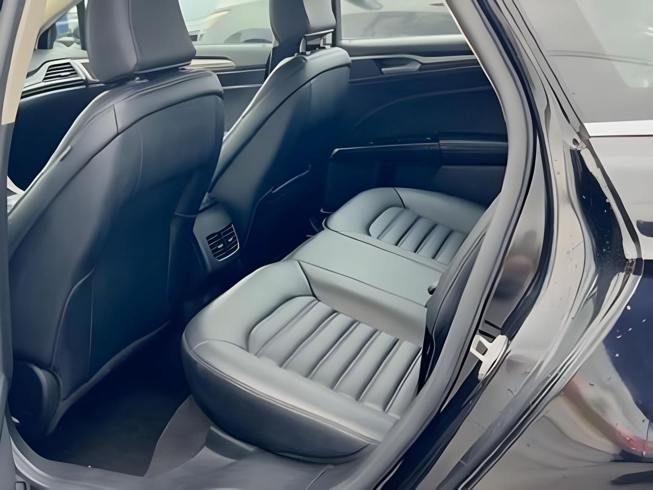 2020 Ford Fusion Hybrid SEL HYBRID NAV LEATHER LOW KM WE FINANCE ALL CREDI Photo