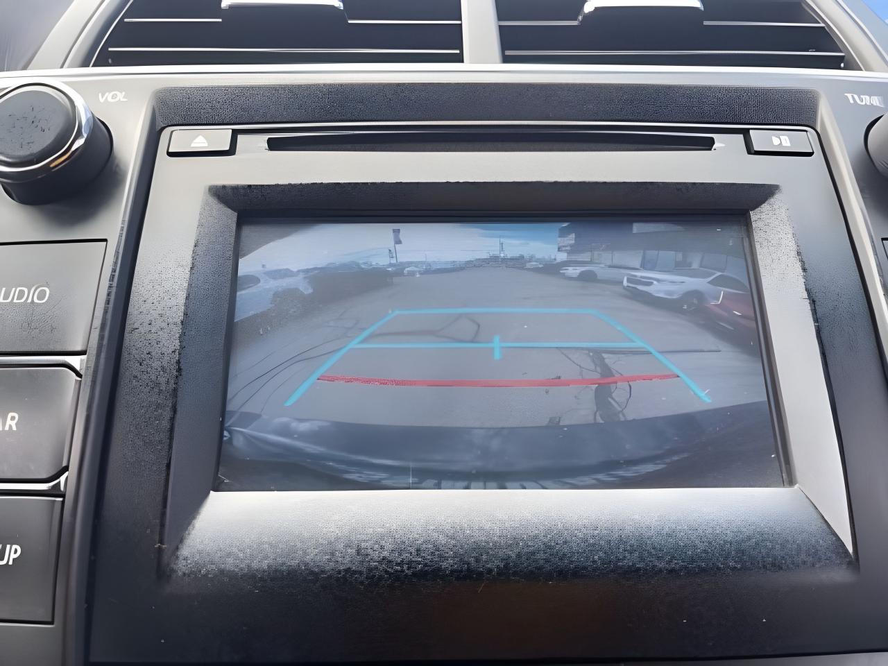 2017 Toyota Camry LE CERTIFIED  NAVIGATION    WE FINANCE ALL CREDTI! Photo