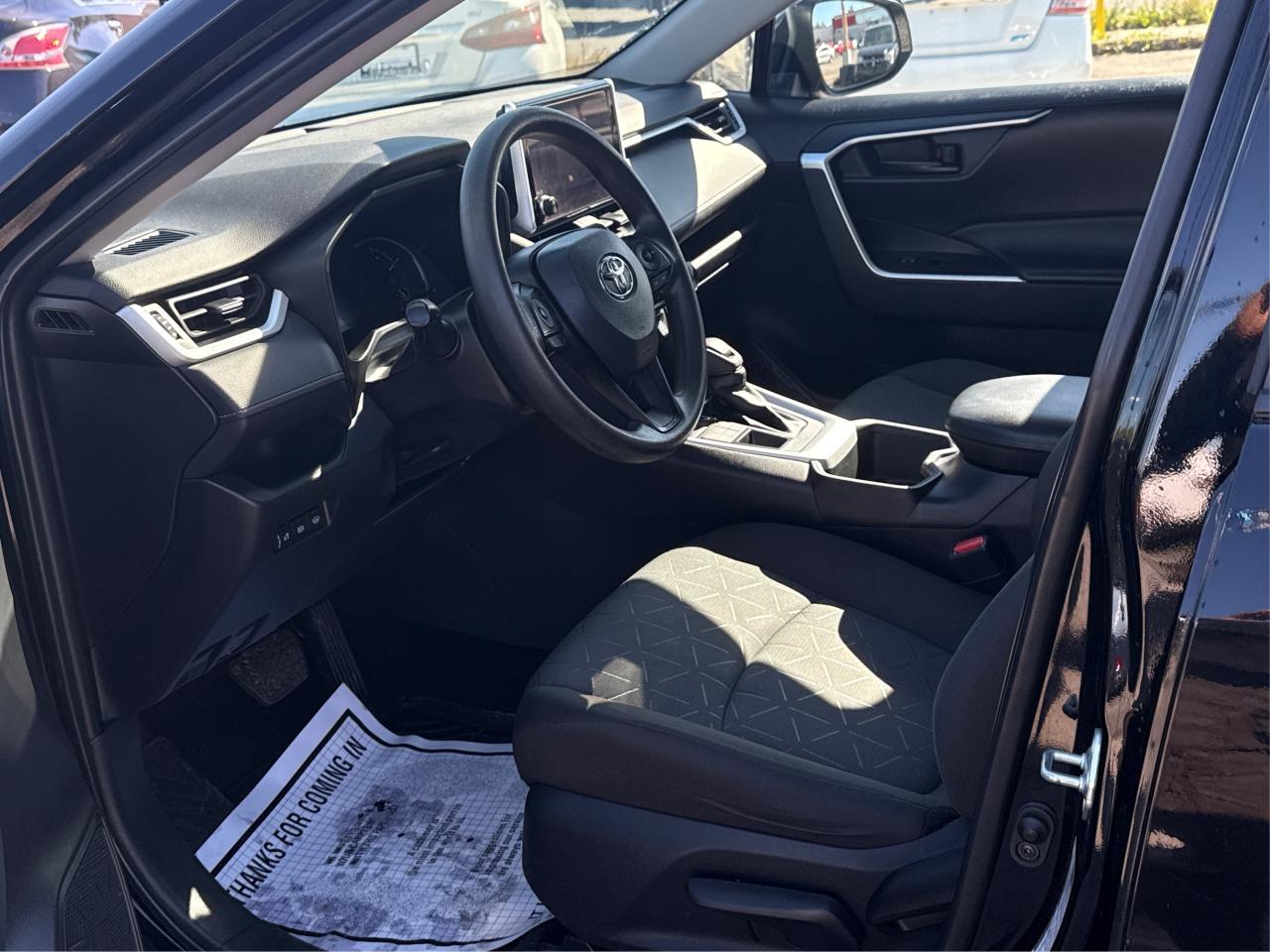 2023 Toyota RAV4 AWD HEATED SEATS MINT! WE FINANCE ALL CREDIT Photo