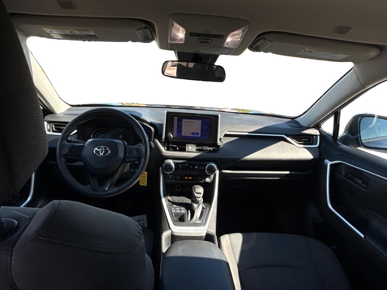 2023 Toyota RAV4 AWD HEATED SEATS MINT! WE FINANCE ALL CREDIT Photo