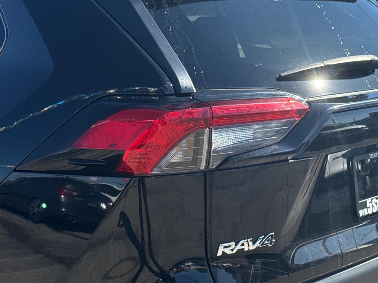 2023 Toyota RAV4 AWD HEATED SEATS MINT! WE FINANCE ALL CREDIT Photo