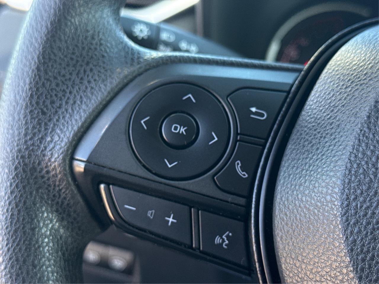 2023 Toyota RAV4 AWD HEATED SEATS MINT! WE FINANCE ALL CREDIT Photo