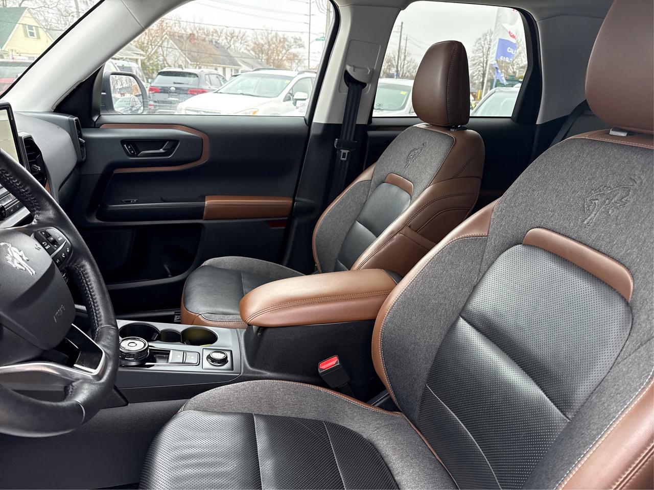 2021 Ford Bronco Sport NAV LEATHER HEATED SEATS! WE FINANCE ALL CREDIT! Photo