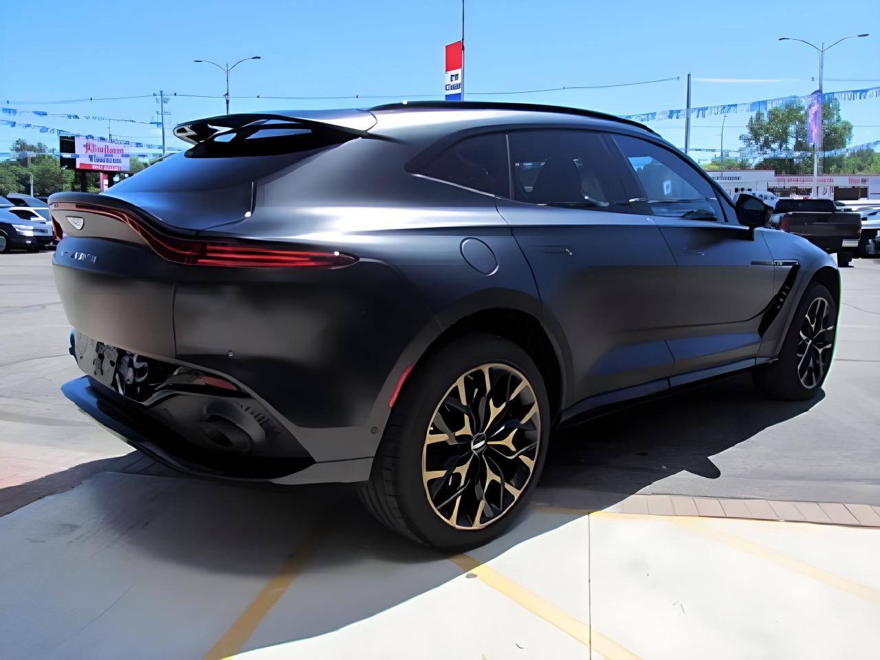 2021 Aston Martin DBX AWD DBX LIKE NEW TRADE WELCOME LOADD MUST SEE Photo