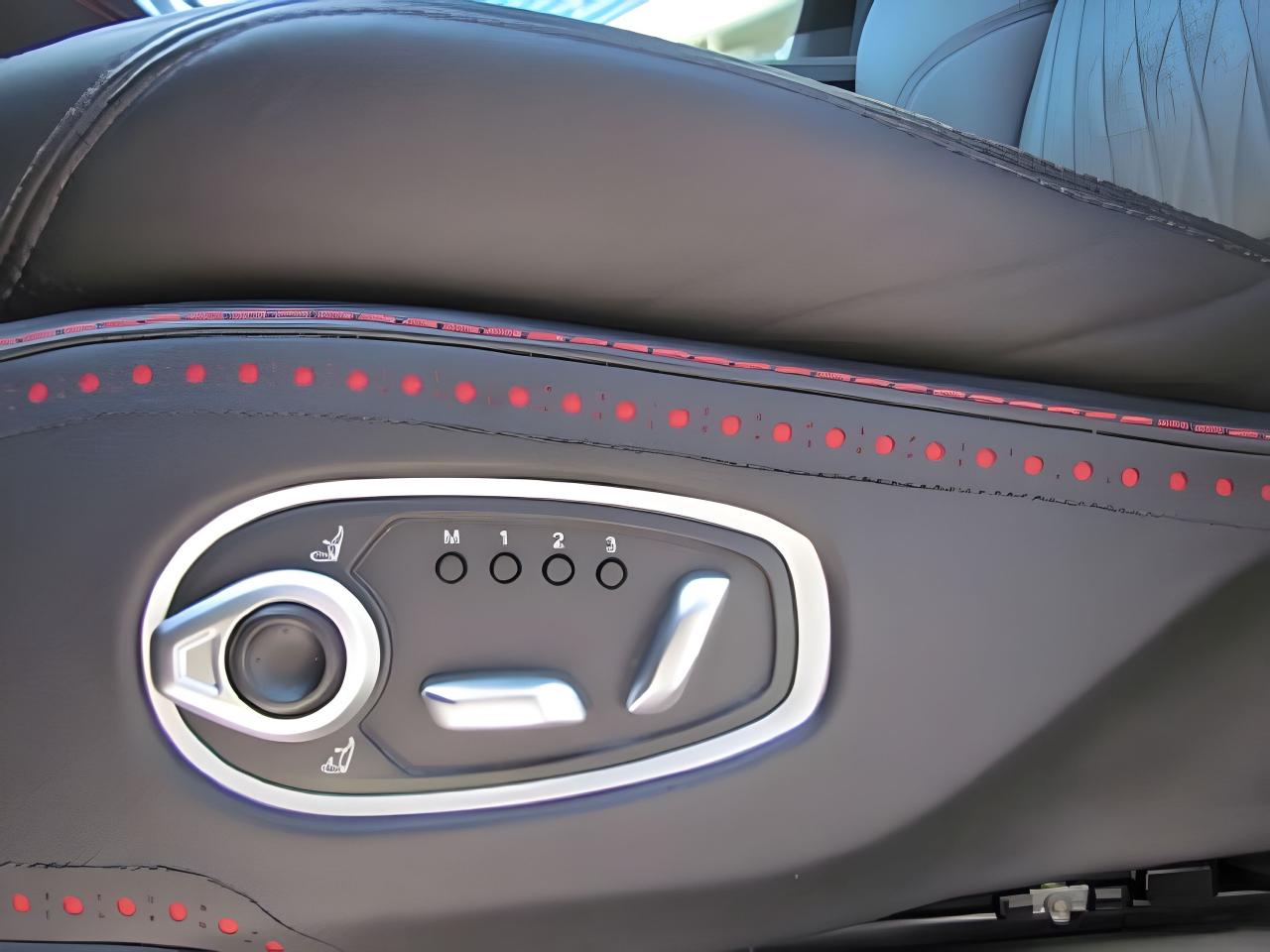 2021 Aston Martin DBX AWD DBX LIKE NEW TRADE WELCOME LOADD MUST SEE Photo