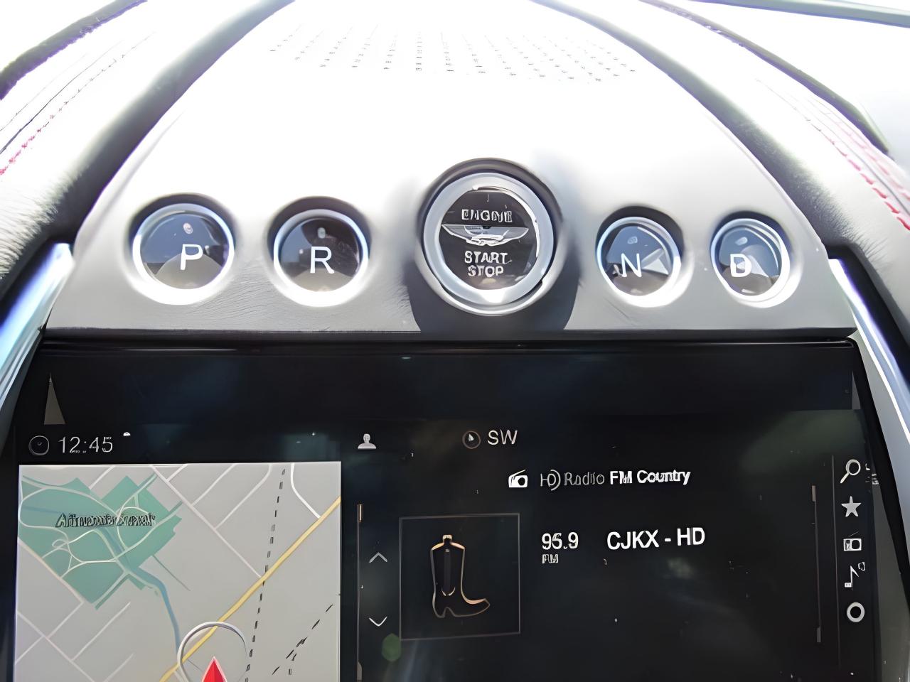 2021 Aston Martin DBX AWD DBX LIKE NEW TRADE WELCOME LOADD MUST SEE Photo