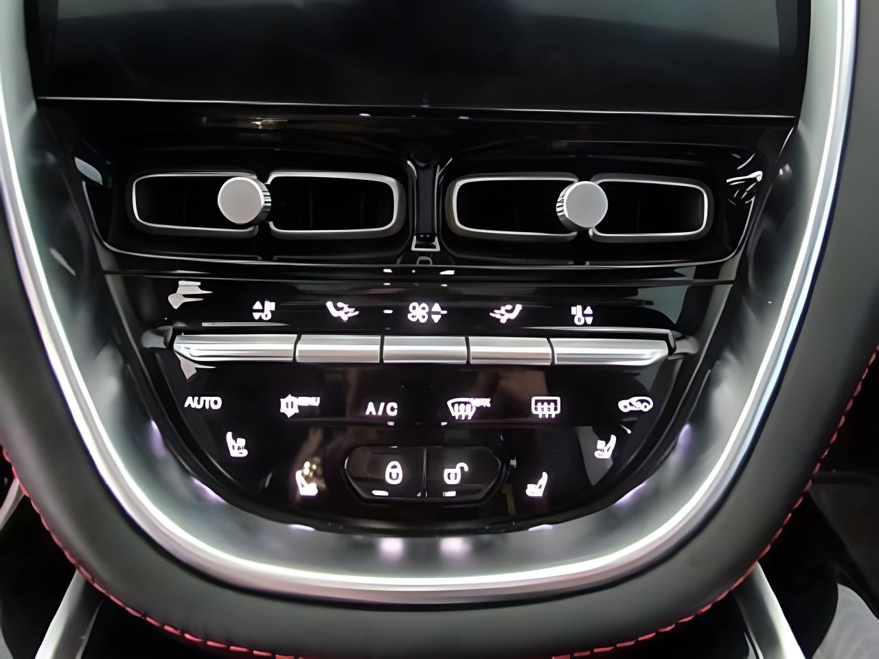 2021 Aston Martin DBX AWD DBX LIKE NEW TRADE WELCOME LOADD MUST SEE Photo