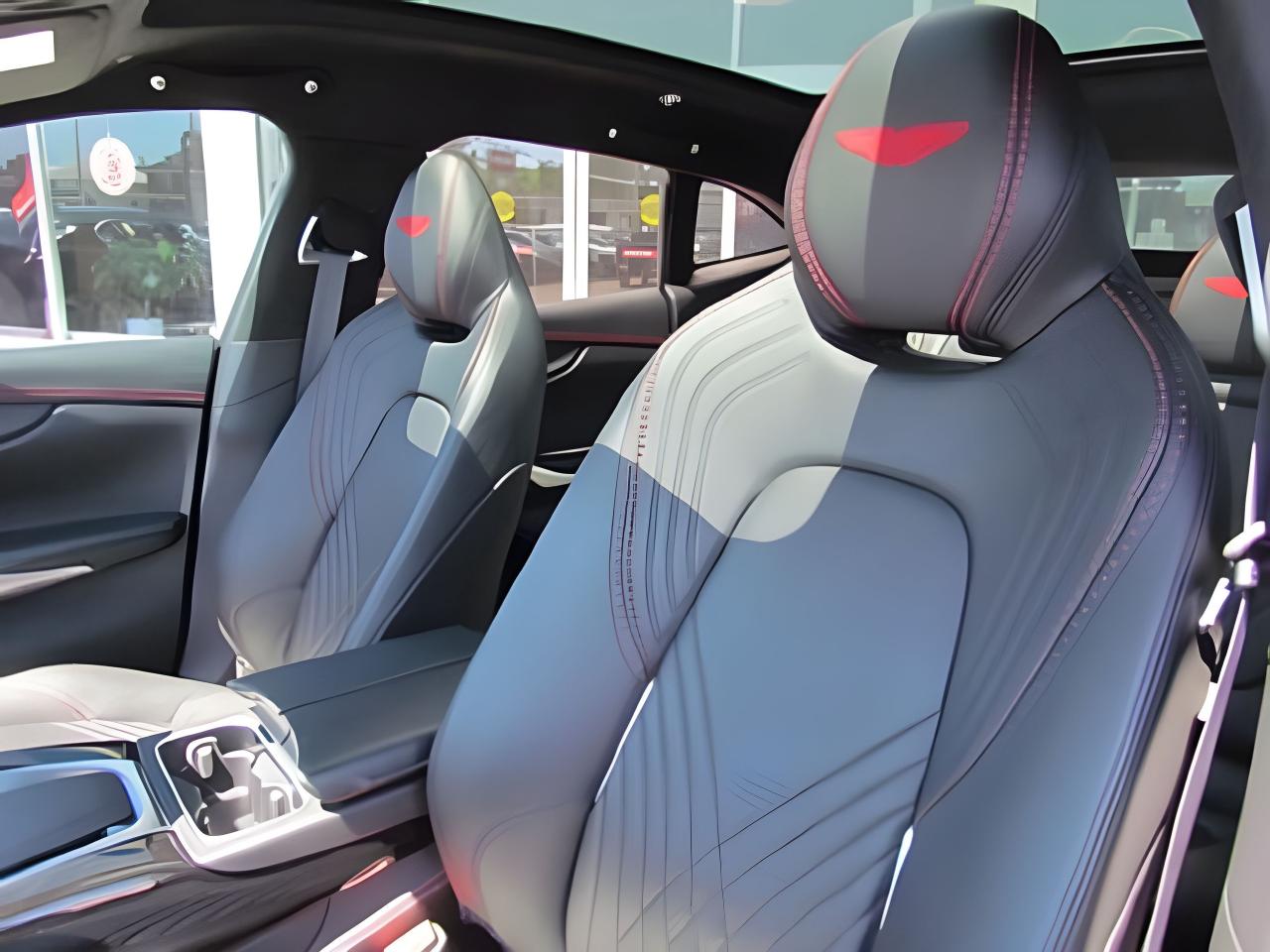 2021 Aston Martin DBX AWD DBX LIKE NEW TRADE WELCOME LOADD MUST SEE Photo