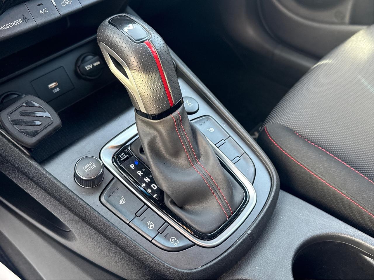 2023 Hyundai KONA AWD CRUISE HEATED SEATS LOW KMS! WE FINANCE ALL! Photo