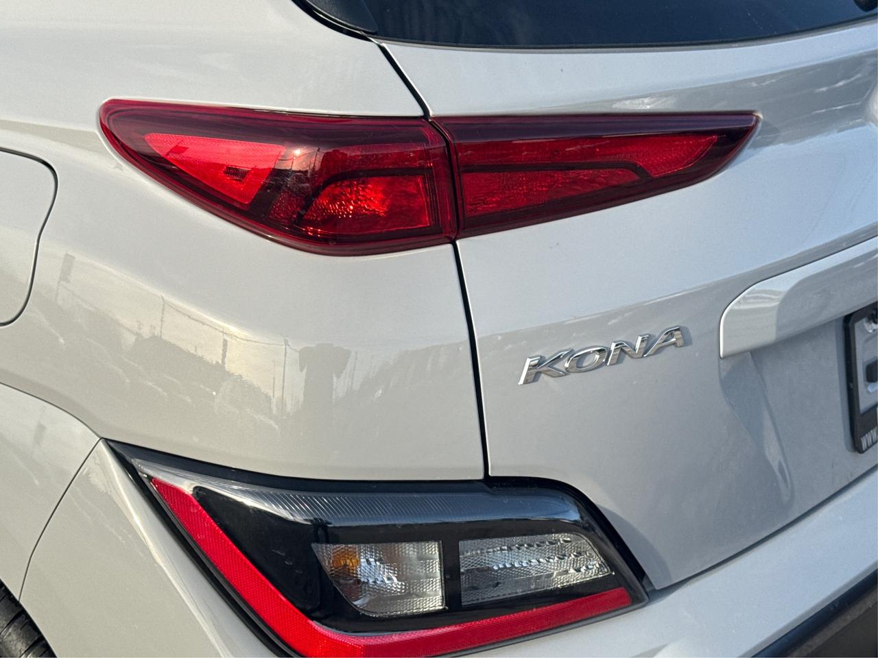 2023 Hyundai KONA AWD CRUISE HEATED SEATS LOW KMS! WE FINANCE ALL! Photo