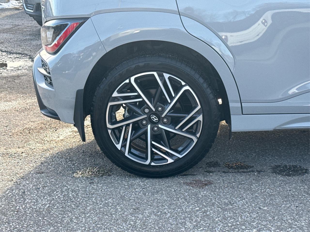 2023 Hyundai KONA AWD CRUISE HEATED SEATS LOW KMS! WE FINANCE ALL! Photo