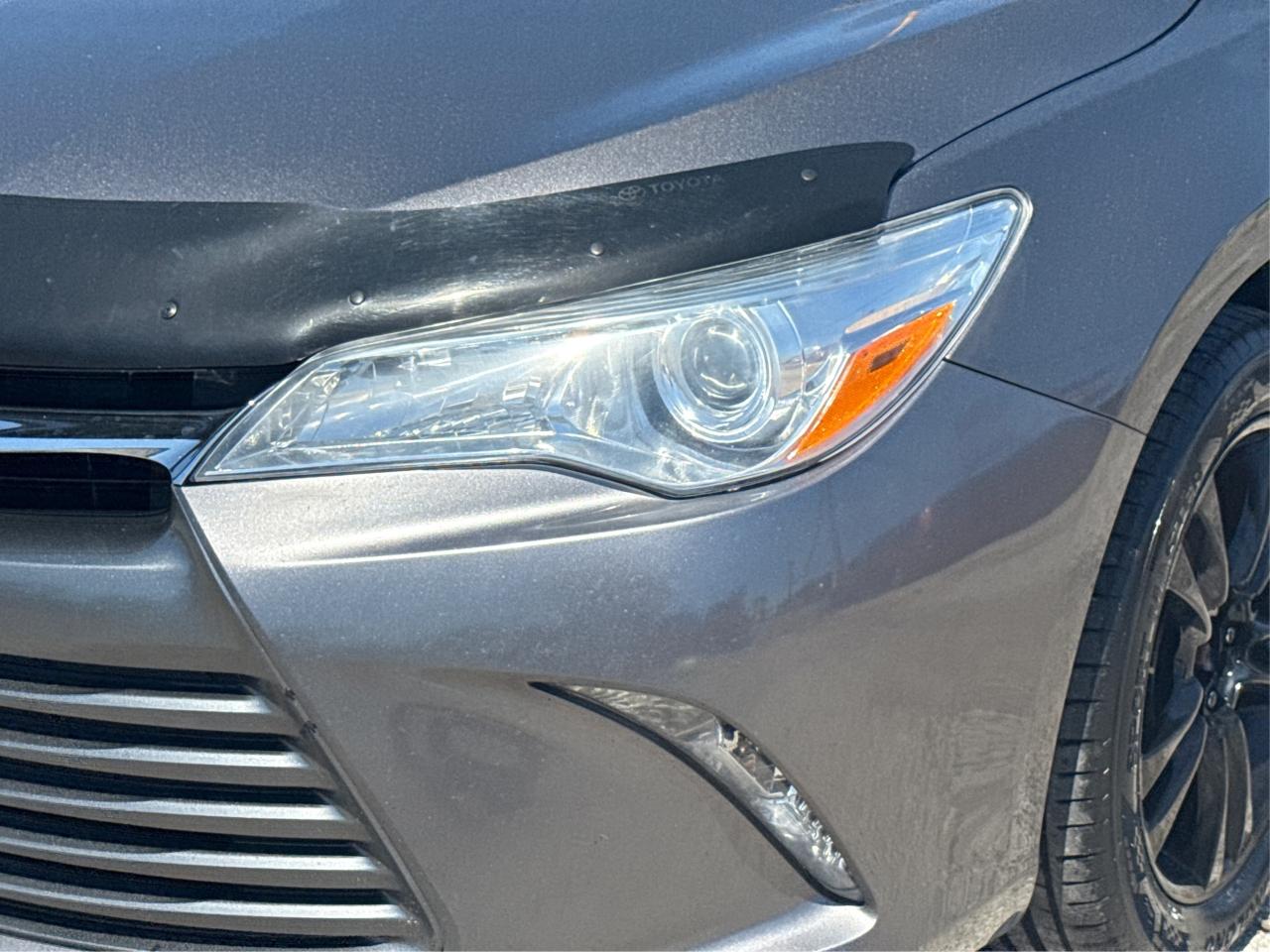 2017 Toyota Camry SE CLEAN MUST SEE! WE FINANCE ALL CREDIT! Photo