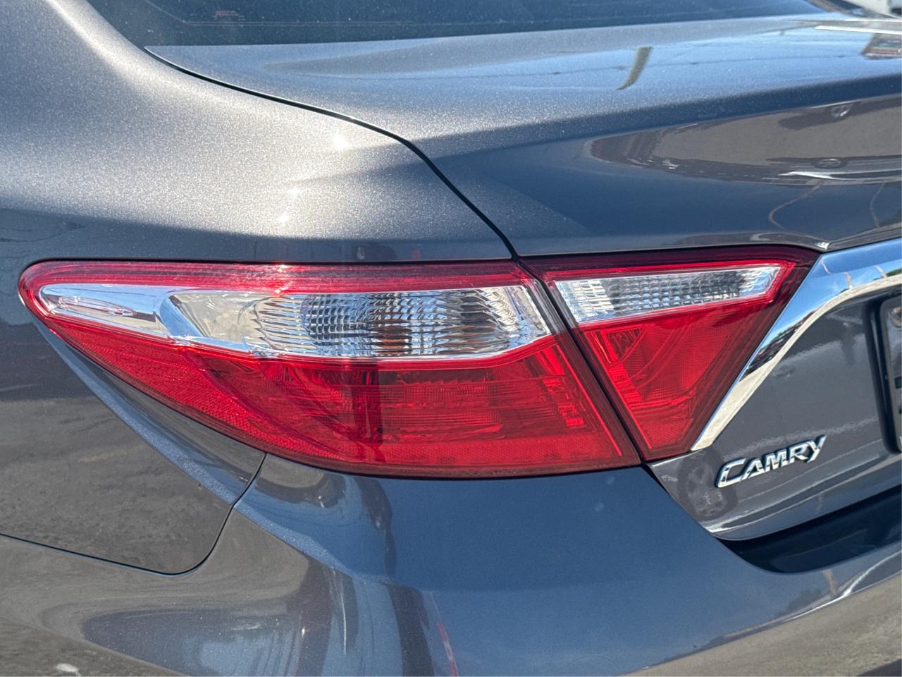 2017 Toyota Camry SE CLEAN MUST SEE! WE FINANCE ALL CREDIT! Photo