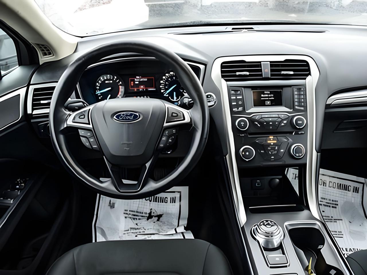 2018 Ford Fusion SUNROOF MINT CONDITION  WE FINANCE ALL CREDIT Photo