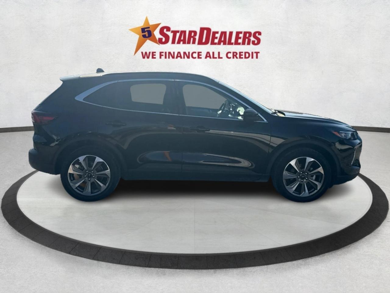 2023 Ford Escape NAV LEATHER H-SEATS LOADED! WE FINANCE ALL CREDIT! Photo